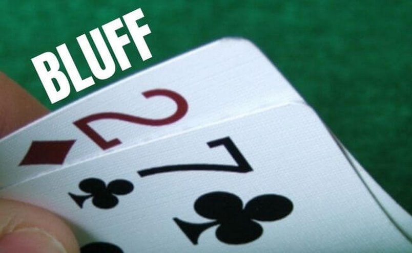 Bluff trong poker là gì? Chiến thuật sử dụng bluff thành thạo nhất